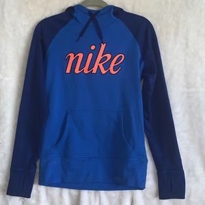 WOMEN’S NIKE HOODIE